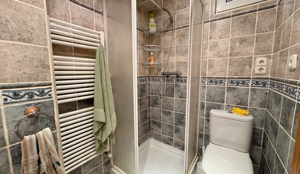 204da8f1-b5d3-4aa9-863c-8f40bae2efdf