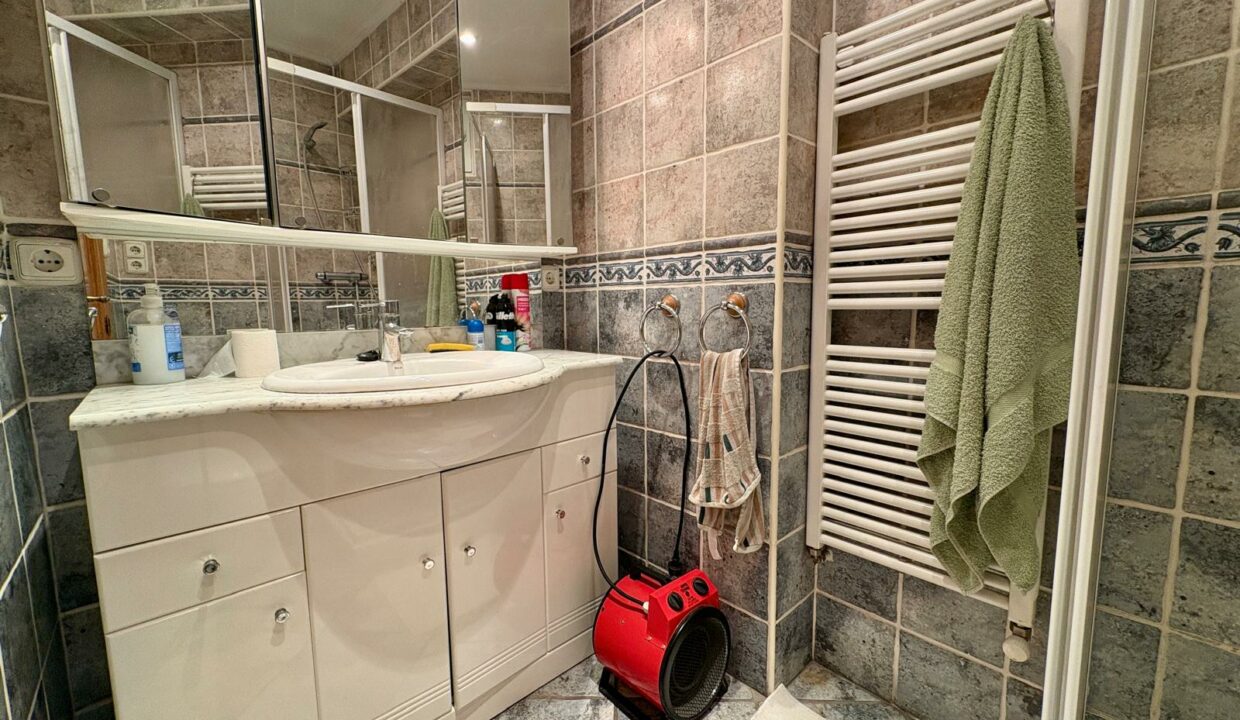 3f616ac7-829c-4b8f-aa4a-ca9c1541d6a3