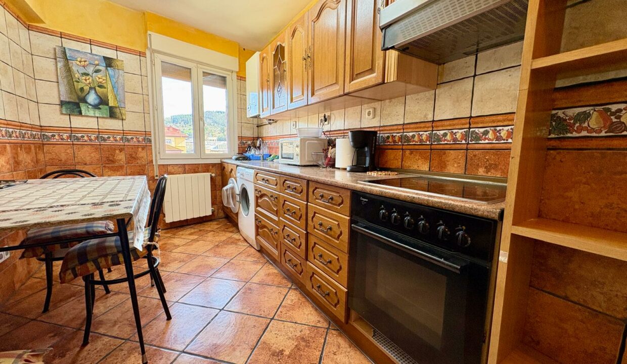 e806319b-eba5-4fb6-9d1c-91fd8d14d116