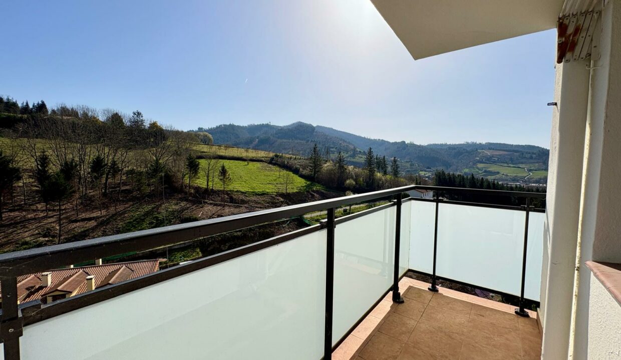 0b2c63d8-ffd0-450a-8992-3a3c09eeeb66